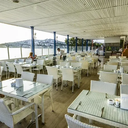 Club Blue White Turgutreis