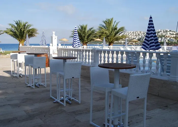 Club Blue White Turgutreis