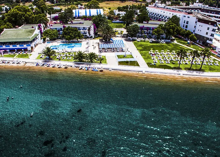 Club Blue White Feriested Turgutreis