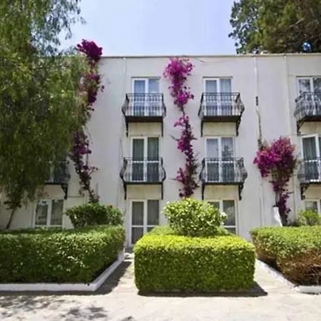 Club Blue White Resort 4*