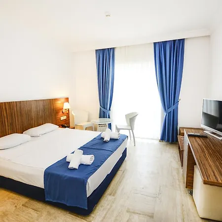 Resort Club Blue White