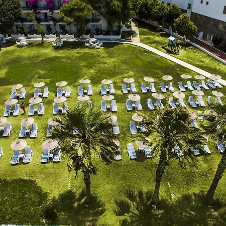 Resort Club Blue White 4*