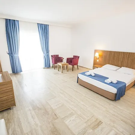 Resort Club Blue White 4*