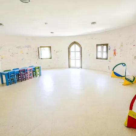 Resort Club Blue White 4*