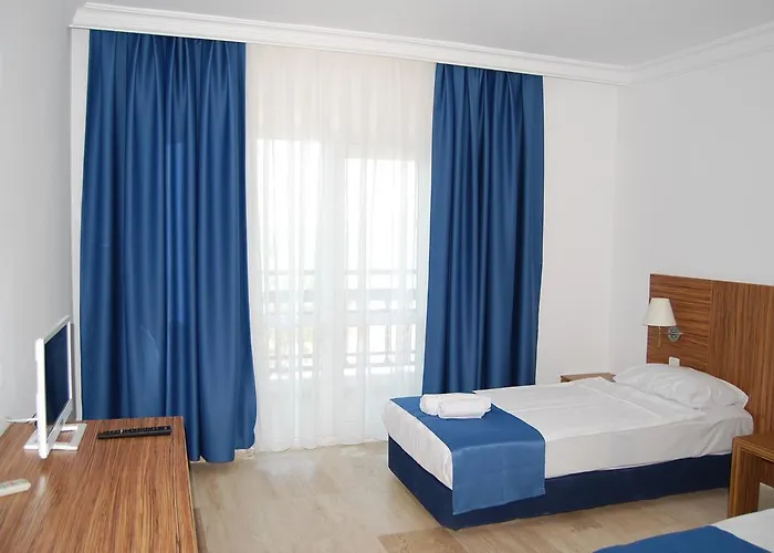 Resort Club Blue White 4*