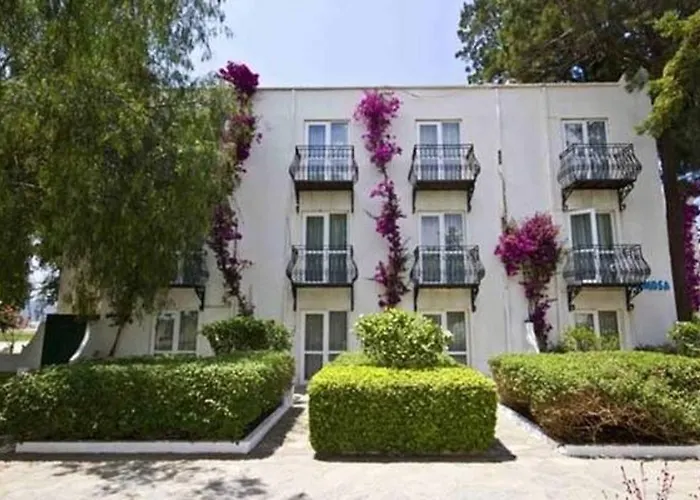 Club Blue White Resort 4*