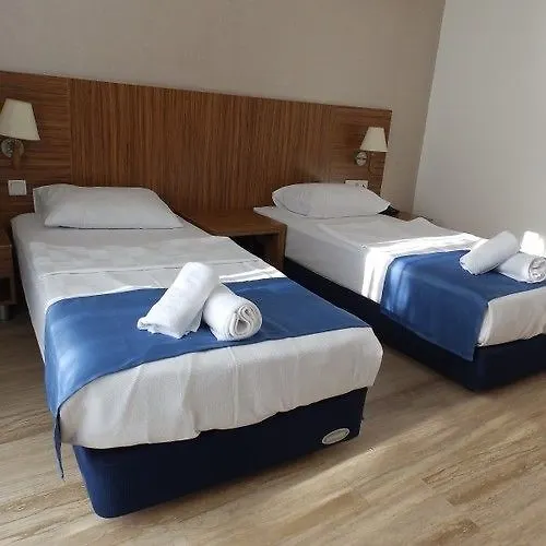 Club Blue White Turgutreis