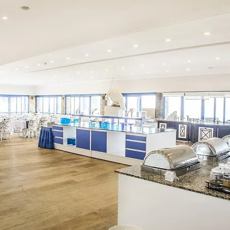 Resort Club Blue White 4*